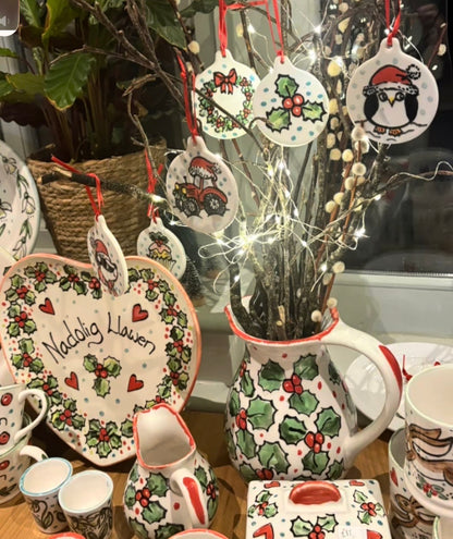 Festive pottery painting evenings in December